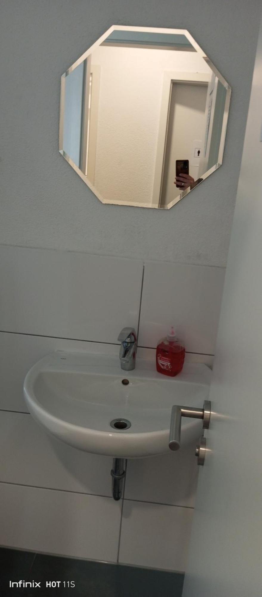 Gemuetliches Lisa Zimmer Mit Gemeinschaftskueche Heilbronn Zentrum エクステリア 写真