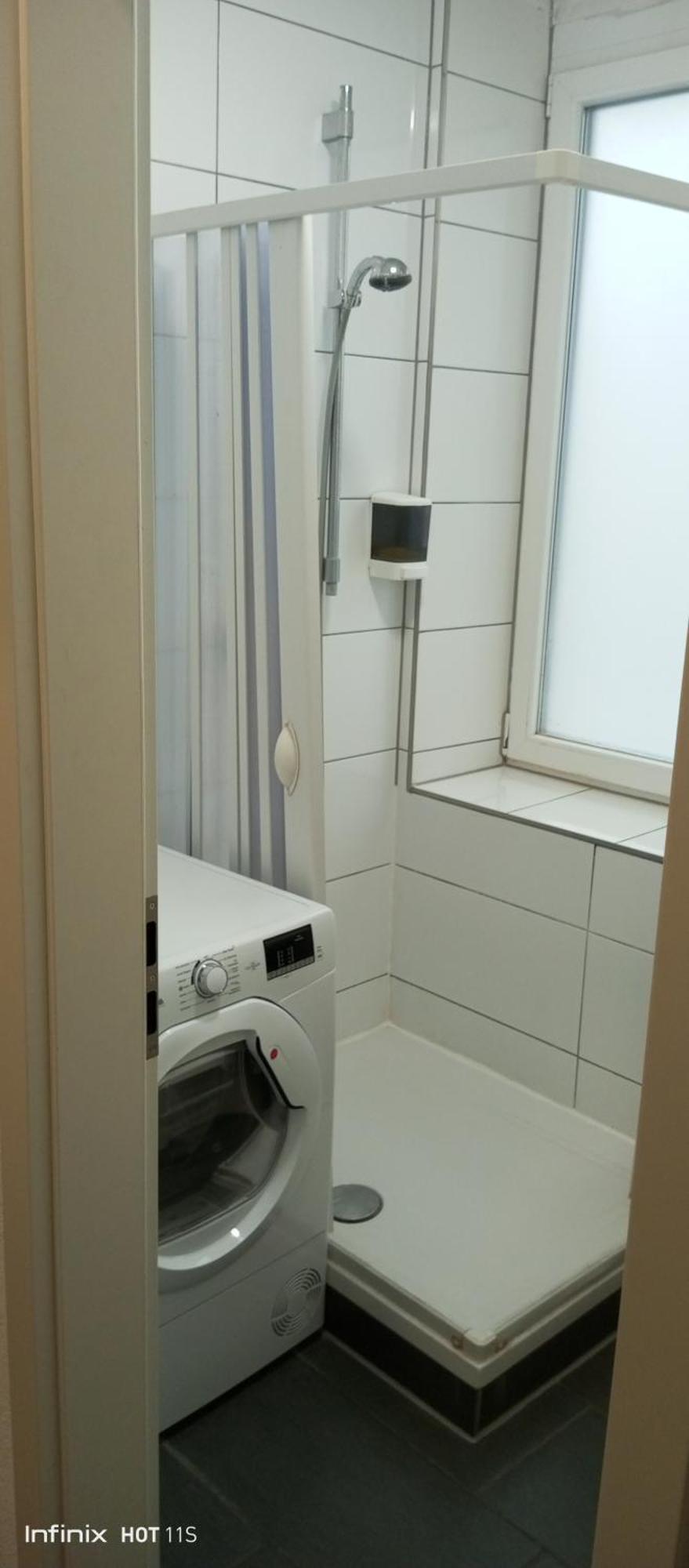 Gemuetliches Lisa Zimmer Mit Gemeinschaftskueche Heilbronn Zentrum エクステリア 写真